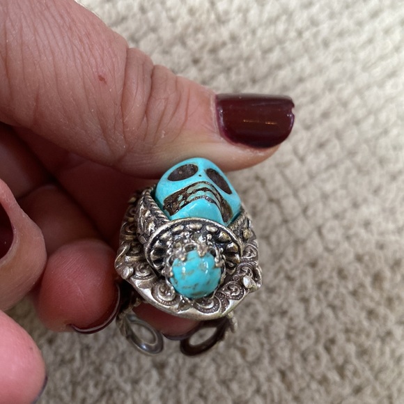 Skull ring - Picture 8 of 11